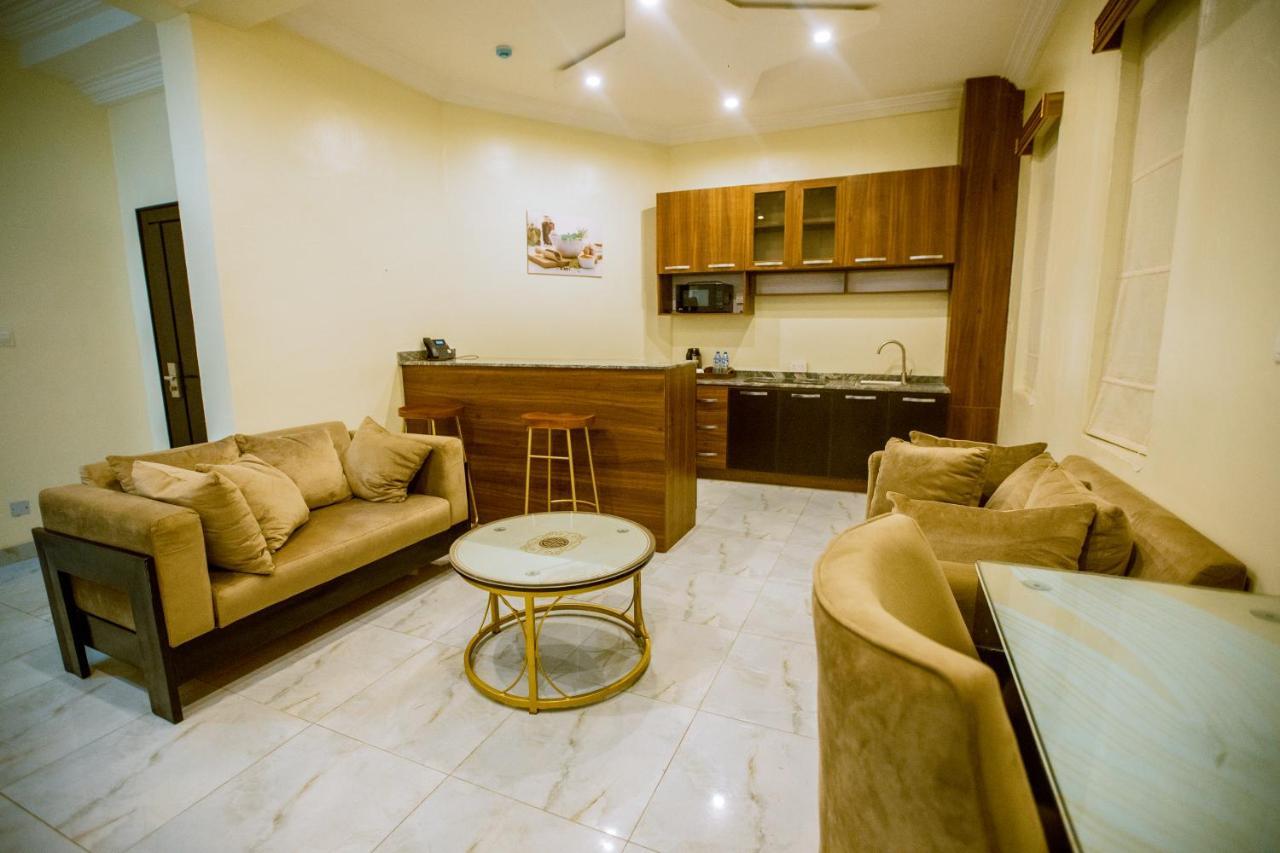 Apartment 79 Hotel & Suite 伊凯贾 外观 照片